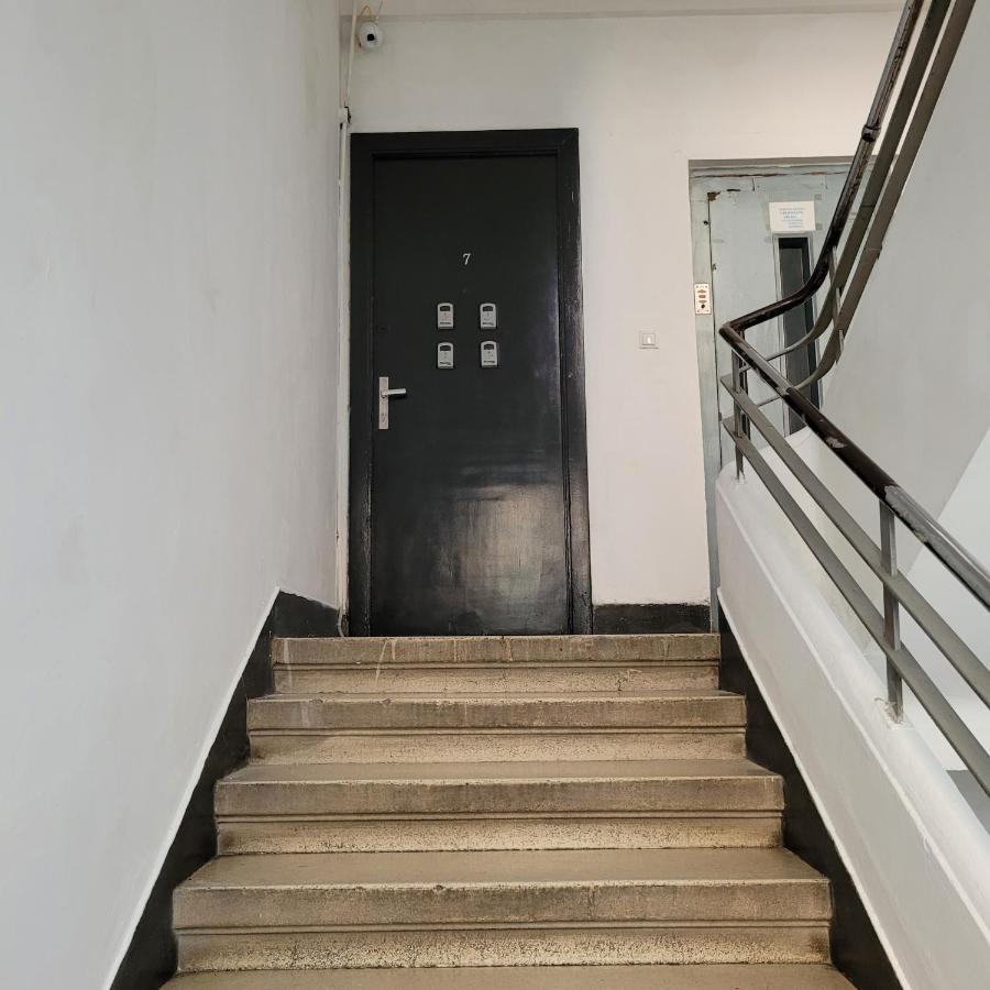 בוקרשט Anastasia Balcescu Apart 4 Self Check In Code From 2Pm Kitchen And Bedroom מראה חיצוני תמונה